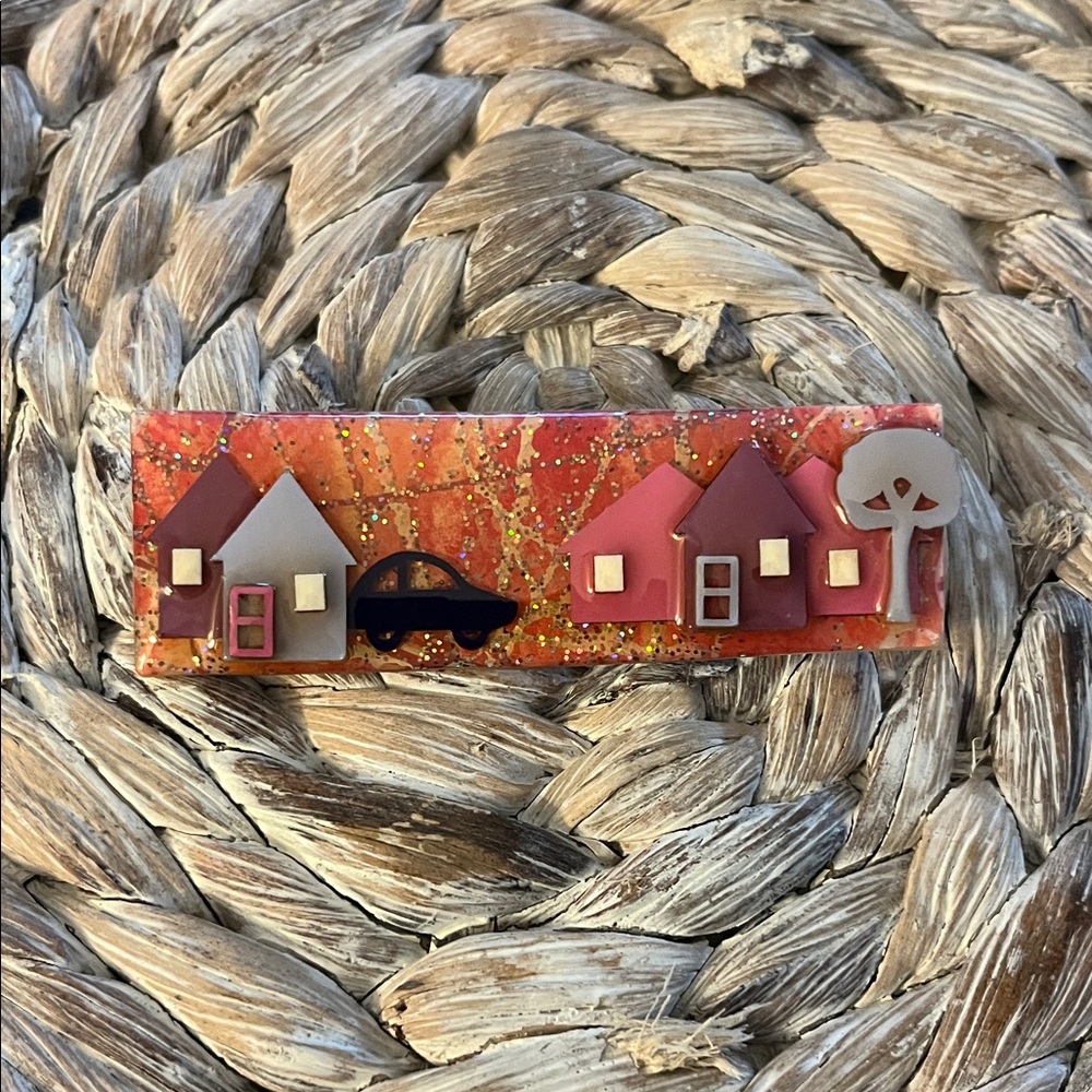 Vintage Lucinda‎ House Pin